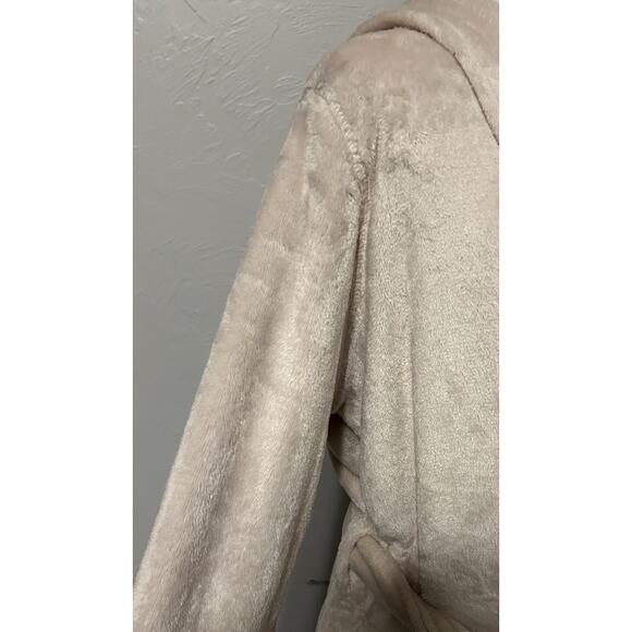 UGG Miranda Women's M Fleece Plush 2 Pocket Belted Cream Cozy Bath Robe - Picture 8 of 9